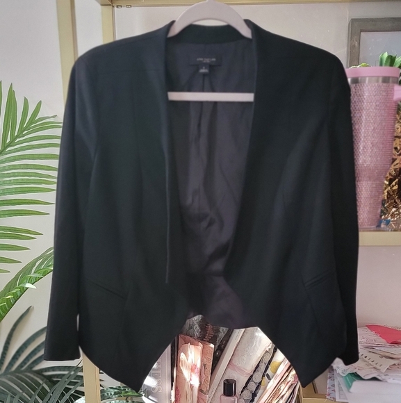 Ann Taylor Women's Black Blazer - Size 4 - Picture 2 of 6